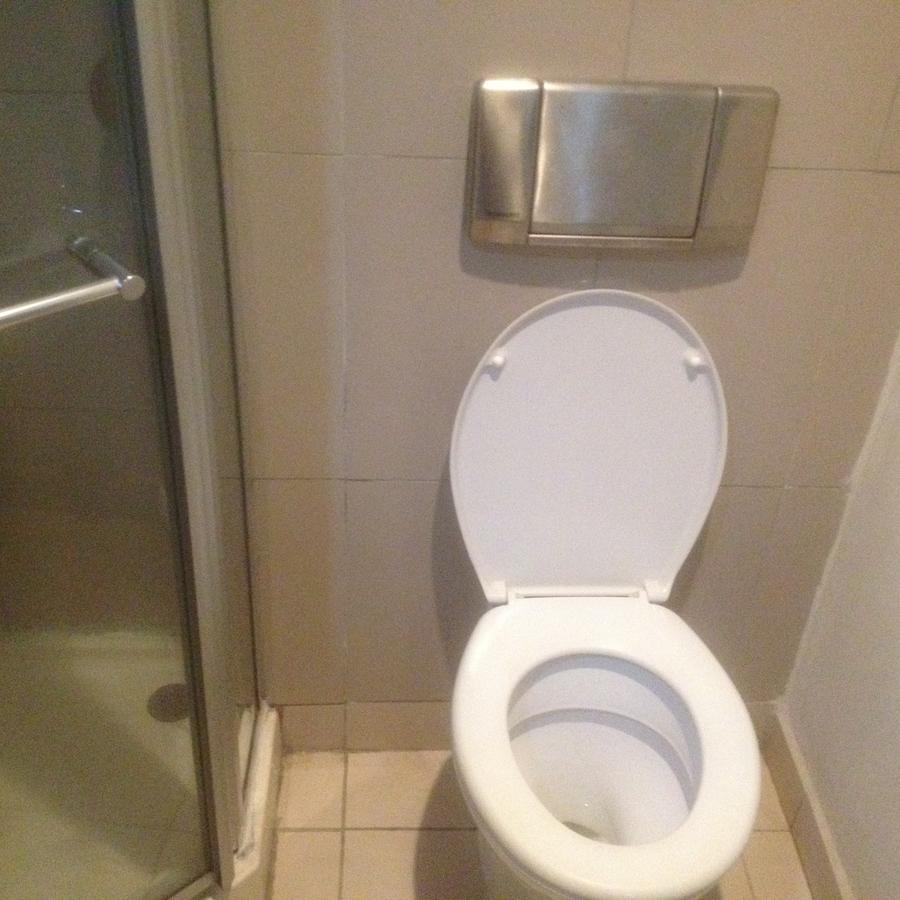 Tinapa Lakeside Hotel Калабар Екстериор снимка